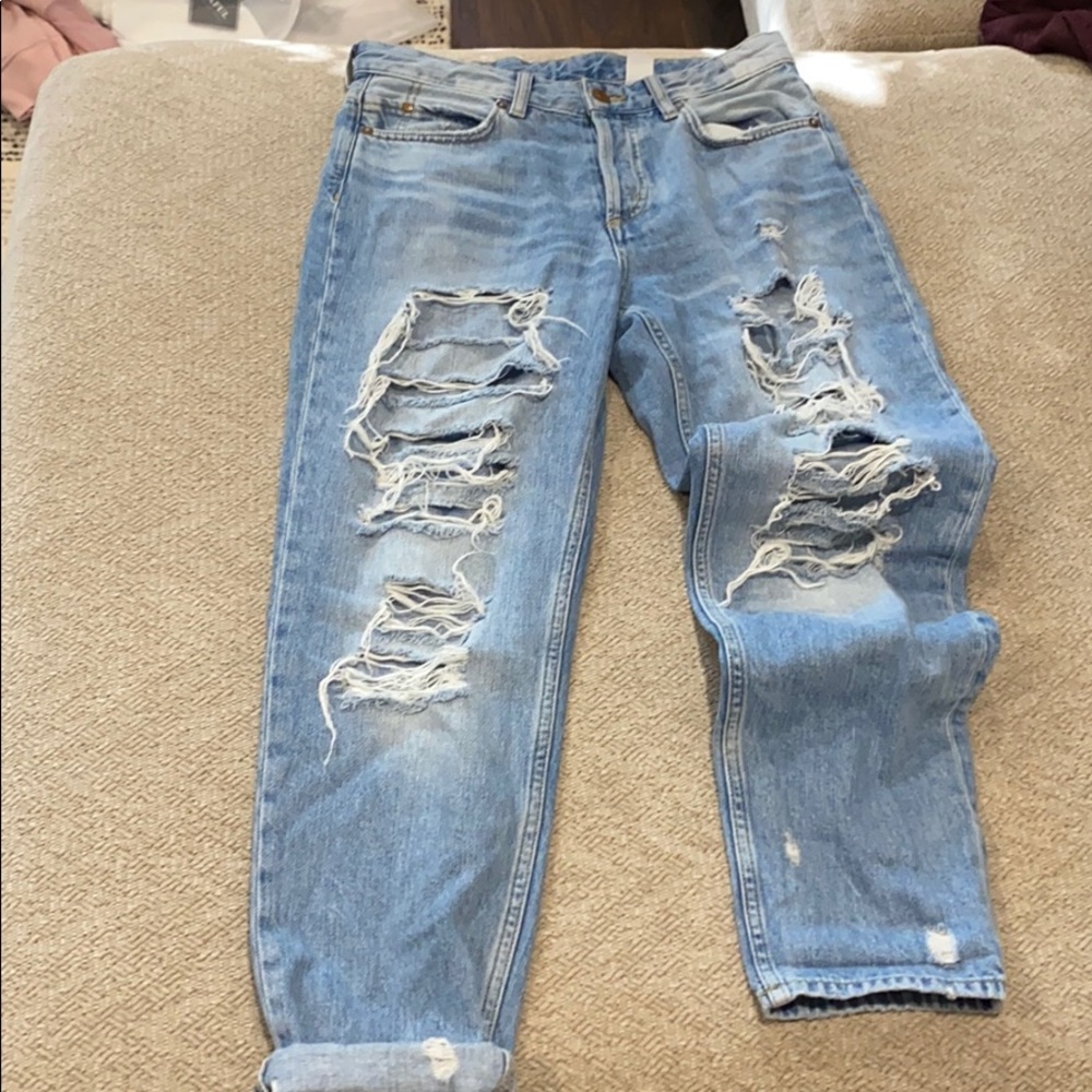 H&M Ripped High Waist Boyfriend Jean